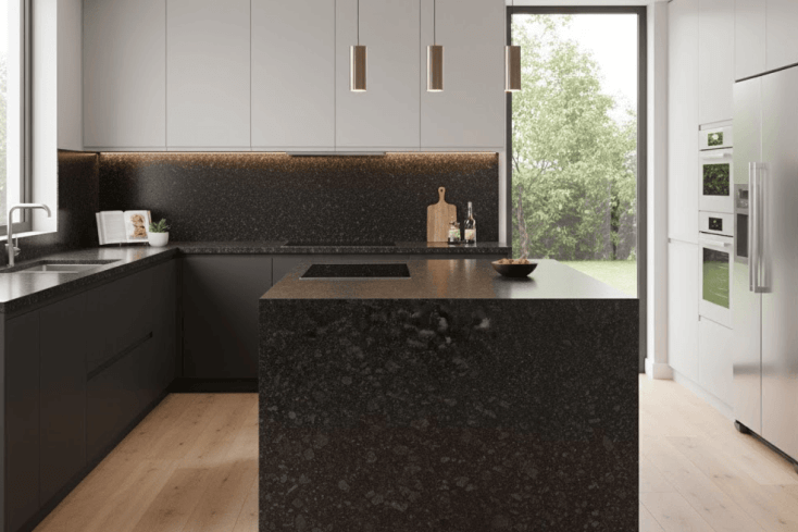 Majestic Black Lapotra